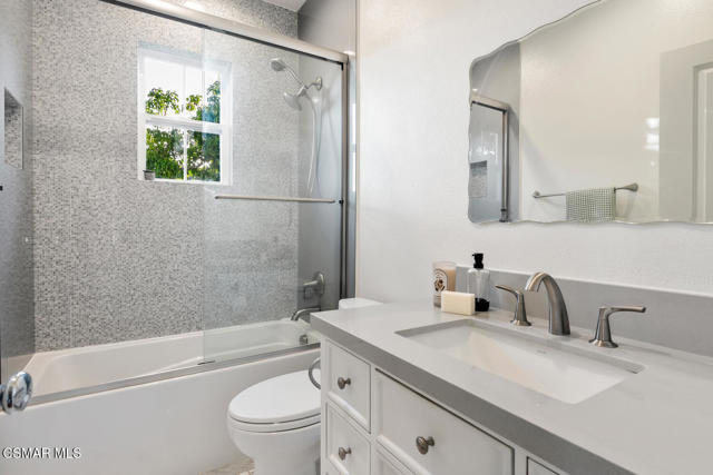 980 Via Anita, Newbury Park CA: https://media.crmls.org/mediaz/f45cb2e8-b6e8-4a49-b66f-377dfe5c6a9a.jpg