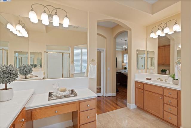 1646 Cascina Ct, Livermore CA: https://media.crmls.org/mediaz/f45d7a2a-543d-4be3-9a94-24f43b6f04ed.jpg