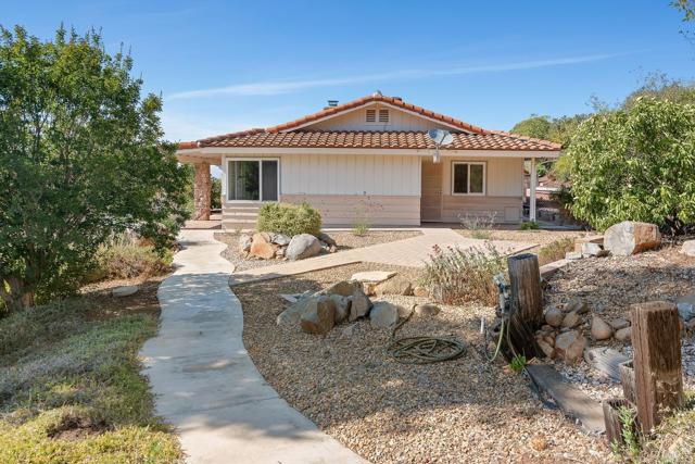 Detail Gallery Image 46 of 52 For 2382 Mirador, Vista,  CA 92084 - 3 Beds | 2/1 Baths