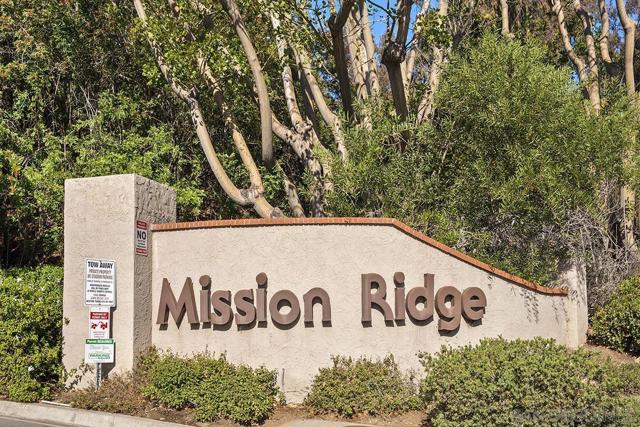 10400 caminito Cuervo, San Diego CA: https://media.crmls.org/mediaz/f45e9f94-fcc5-40bc-a3f4-03fddf495552.jpg