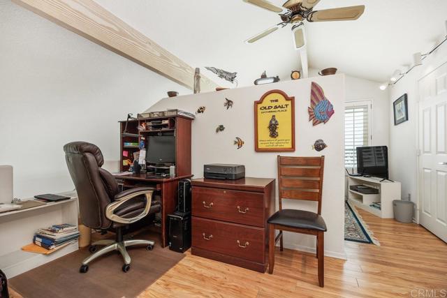 5015 Alicante Way, Oceanside CA: https://media.crmls.org/mediaz/f45f3fd9-6d5b-45ce-ab19-978bd5cd3e9d.jpg