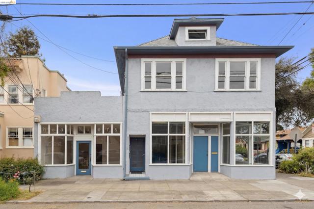 1718 Bancroft Way, Berkeley CA: https://media.crmls.org/mediaz/f45fa82b-6249-42a6-897e-cea3881ffa7c.jpg