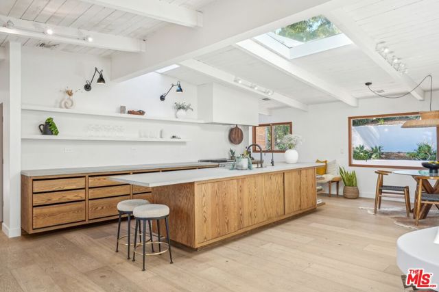 2145 Sunset Crest Drive, Los Angeles CA: https://media.crmls.org/mediaz/f460196c-ed50-45e3-a721-33f1dc3d4d7e.jpg