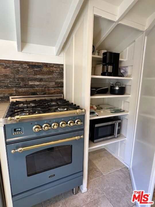 3 Monte Verde, Carmel-by-the-Sea CA: https://media.crmls.org/mediaz/f460957b-2080-43fb-8dbf-734e5b469a28.jpg