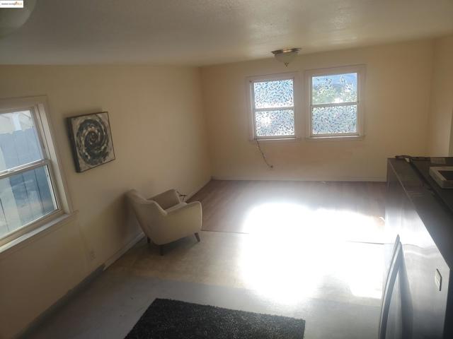 3532 San Leandro St, Oakland CA: https://media.crmls.org/mediaz/f4625c85-8256-4690-86f8-dbf4632e6c3f.jpg