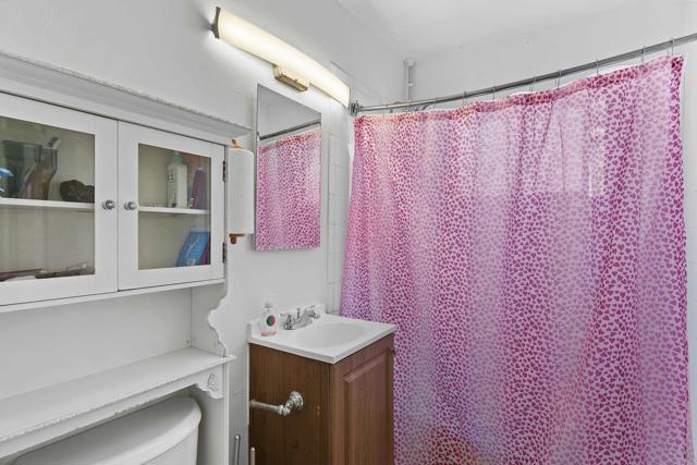 Detail Gallery Image 12 of 28 For 447 Grand Ave, Spring Valley,  CA 91977 - – Beds | – Baths