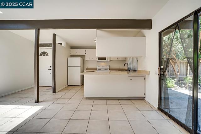 50 chief, Sacramento CA: https://media.crmls.org/mediaz/f463b416-51bc-4f46-8da5-8a6a9fd2651d.jpg