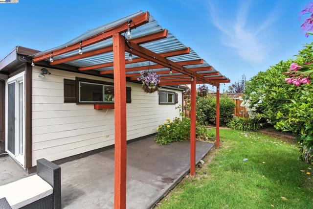 35458 Orleans Dr, Newark CA: https://media.crmls.org/mediaz/f4641864-db7e-43e7-9cfd-08df0de172cc.jpg