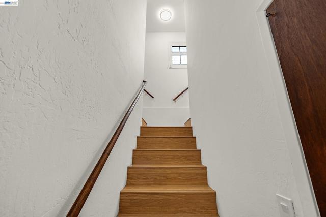 Image 24 of 47 For 15126 Andover St