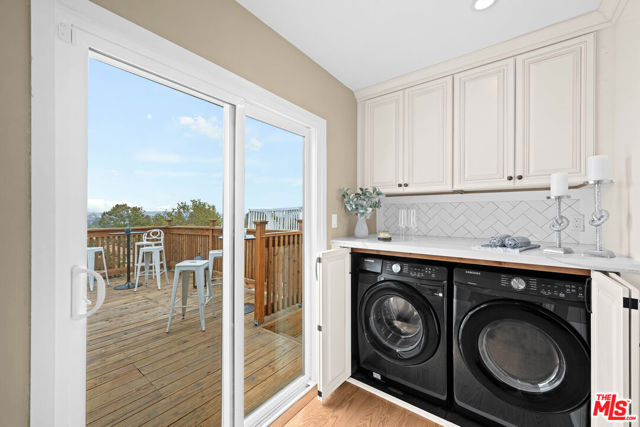 4113 Don Diablo Drive, Los Angeles CA: https://media.crmls.org/mediaz/f46494d4-60fd-4c21-a24c-fb915490683b.jpg