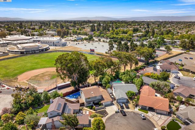36092 Blair Pl, Fremont CA: https://media.crmls.org/mediaz/f46501ad-1726-4ec0-81d8-f8bb514b231b.jpg
