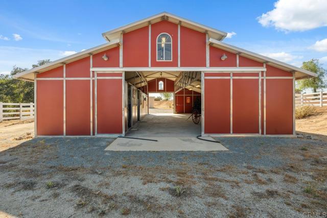 Detail Gallery Image 5 of 75 For 1480 Round Potrero Rd, Potrero,  CA 91963 - 3 Beds | 2/1 Baths