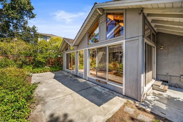 14 Nevada Street, Redwood City CA: https://media.crmls.org/mediaz/f4665332-59e3-4c8b-9a01-f0038980d278.jpg