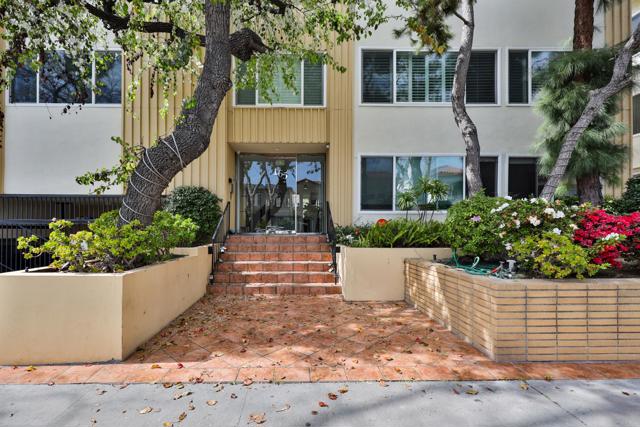 Detail Gallery Image 33 of 35 For 165 N Swall Dr #303,  Beverly Hills,  CA 90211 - 1 Beds | 1/1 Baths
