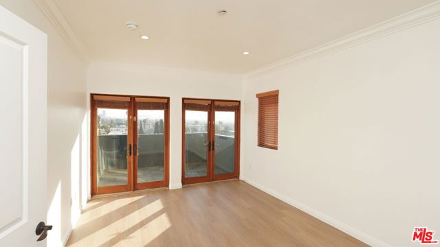 930 S Robertson Boulevard, Los Angeles CA: https://media.crmls.org/mediaz/f466b38d-cd5f-4d30-8fa8-f5be82f436b5.jpg