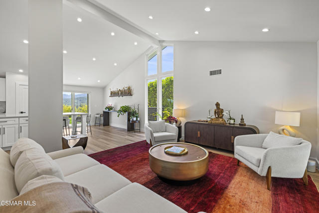 1630 Wicklow Court, Westlake Village CA: https://media.crmls.org/mediaz/f466f663-973c-4772-ba30-34b7ab68f161.jpg