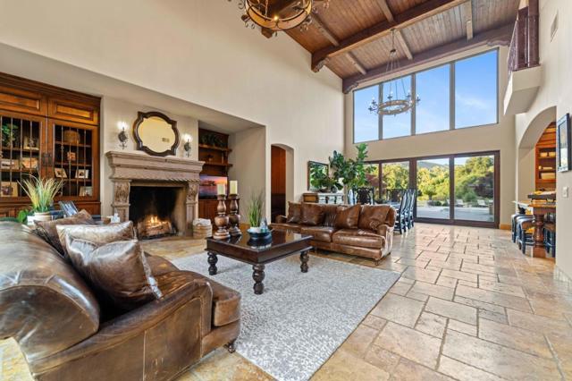 12220 Heritage Way, Gilroy CA: https://media.crmls.org/mediaz/f466fbf1-a3a9-4fa4-8e75-26858061bc2c.jpg