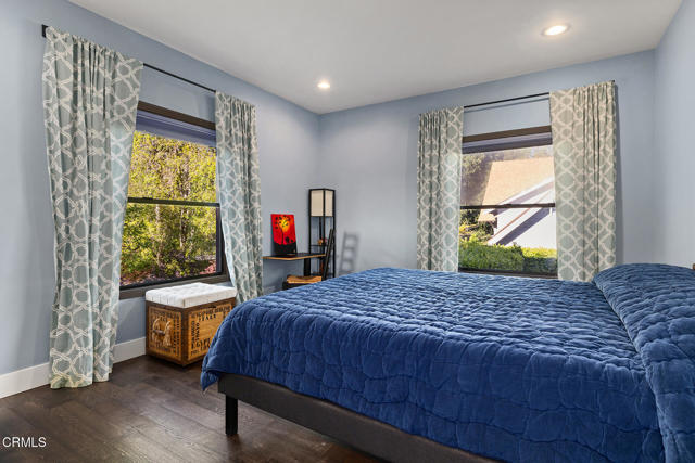 1052 New York Drive, Altadena CA: https://media.crmls.org/mediaz/f467998d-bb3b-4aa6-9baa-4a51ea81babd.jpg