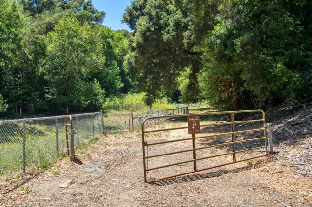 7445 Brigadoon Way, Dublin CA: https://media.crmls.org/mediaz/f4684603-065d-4ec3-b7b3-51b912ed5cbb.jpg