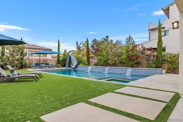 6190 Sagebrush Bend Way, San Diego CA: https://media.crmls.org/mediaz/f4689292-dfbb-4ed7-8c52-5cbb6fcd4e2b.jpg