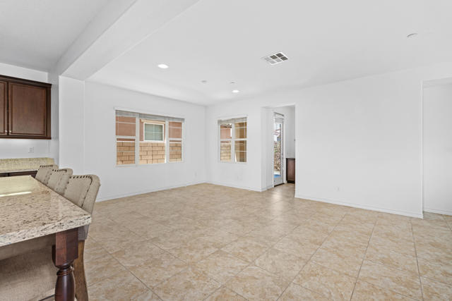 585 Via De La Paz, Palm Desert, CA 92211