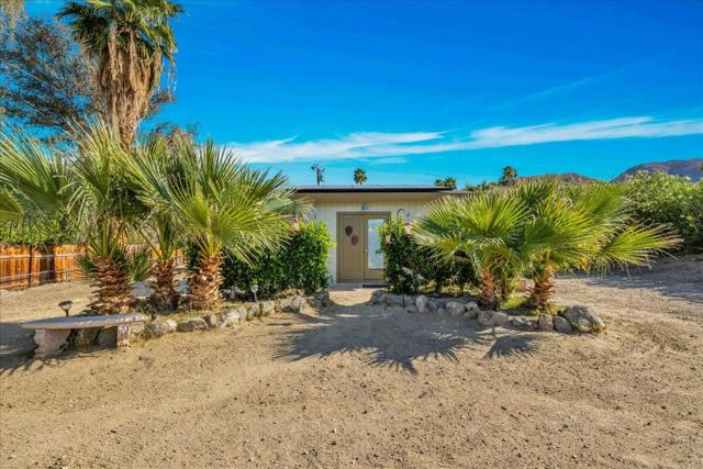 68035 Valley Vista Drive, Cathedral City CA: https://media.crmls.org/mediaz/f4695700-4bfa-4ba8-a18b-89c961978687.jpg
