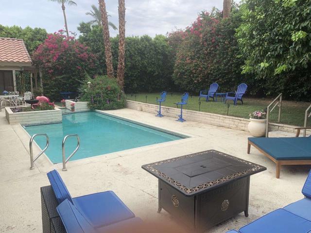 Manitou frn and pool