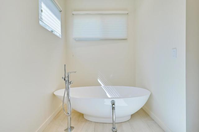 1534 Wessex Avenue, Los Altos CA: https://media.crmls.org/mediaz/f46baa7f-6cd9-40cf-b0ff-4a4309960972.jpg