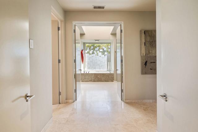 28 Sun Ridge Circle, Rancho Mirage CA: https://media.crmls.org/mediaz/f46c11e6-4371-4e84-8b55-bafe6afd1ec5.jpg