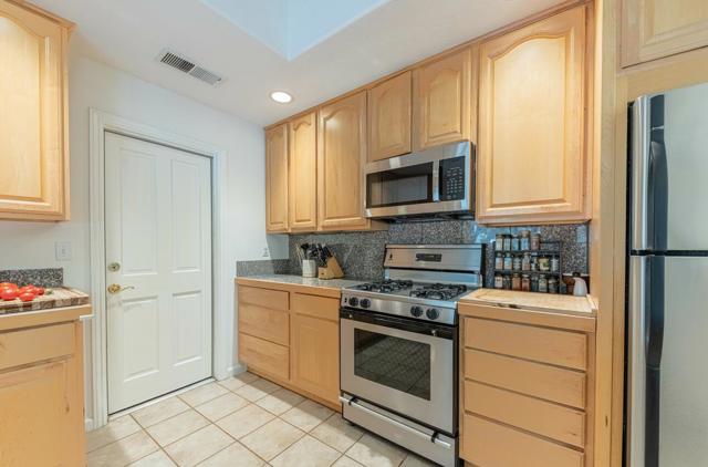 22585 Toreador Drive, Salinas CA: https://media.crmls.org/mediaz/f46c8e3c-7f2f-4a5a-80e1-806814f2c63b.jpg