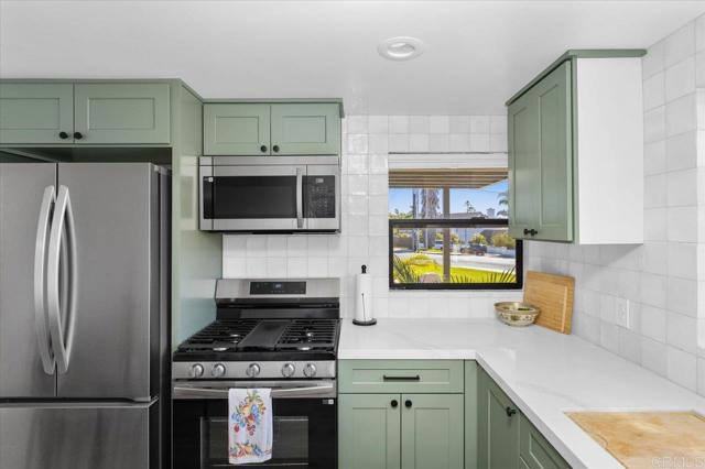 Detail Gallery Image 26 of 38 For 3630 Donna Dr, Carlsbad,  CA 92008 - 3 Beds | 2 Baths