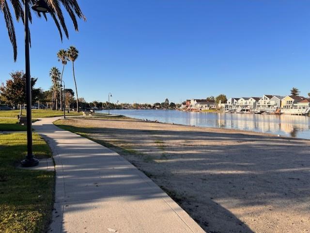 1787 Brooks Street, San Mateo CA: https://media.crmls.org/mediaz/f46d23d3-c63f-4f71-a9c3-153c5966d2c3.jpg