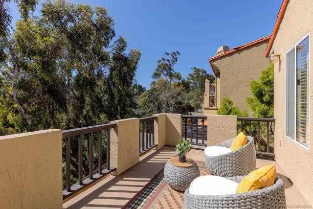1466 Caminito Solidago, La Jolla CA: https://media.crmls.org/mediaz/f46df9bf-0f7d-4962-bc7c-dbad92f59403.jpg
