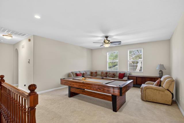 Image 31 of 73 For 18410 Lakepointe Dr