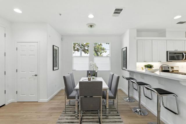 728 City Walk Place, Hayward CA: https://media.crmls.org/mediaz/f46eef1d-3a68-4f7c-be73-574e4750eba2.jpg