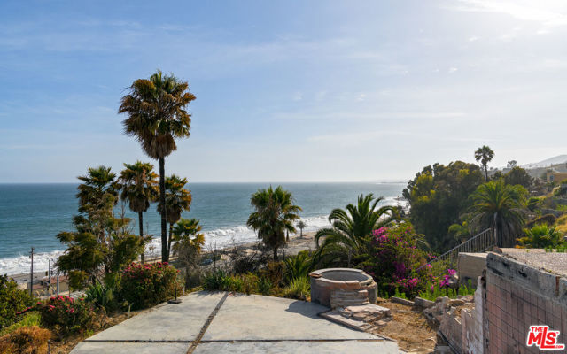 21400 Rambla Vista photo 6