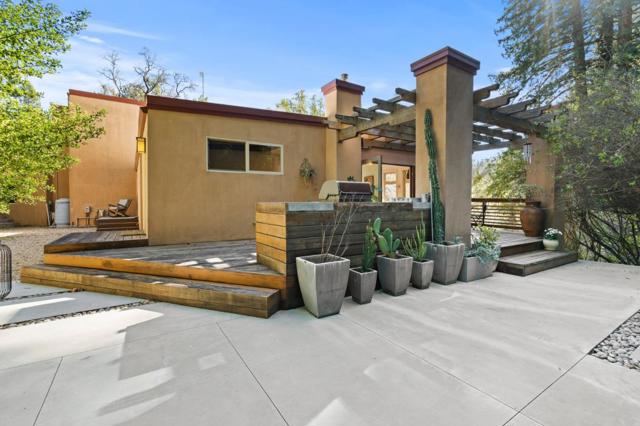 23185 Old Santa Cruz Highway, Los Gatos CA: https://media.crmls.org/mediaz/f46f26d1-37ed-46bd-851e-48ae9cb06eea.jpg