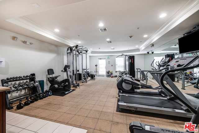 12026 Hoffman Street, Studio City CA: https://media.crmls.org/mediaz/f46f7592-d380-4164-862b-c18da6a98e3b.jpg