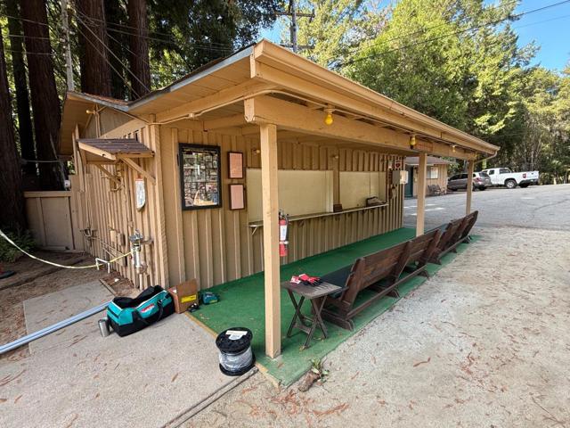 56 Lodge, Soquel CA: https://media.crmls.org/mediaz/f472847e-aede-472b-a5bc-7ab90b316a8f.jpg