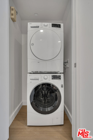 2801 Sunset Place, Los Angeles CA: https://media.crmls.org/mediaz/f472989c-50b4-43c0-9ff9-f65f17e04fc4.jpg
