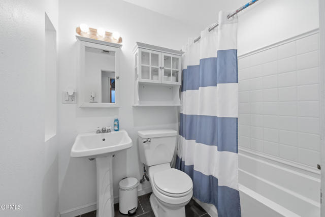 Detail Gallery Image 17 of 26 For 2659 Elizondo Ave, Simi Valley,  CA 93065 - 4 Beds | 2 Baths