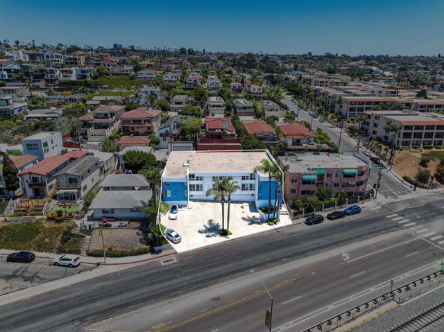 Image 8 of 17 For 2821 Morena Boulevard
