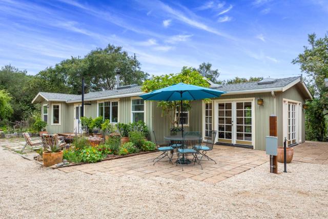 122 Strawberry Canyon Road, Royal Oaks CA: https://media.crmls.org/mediaz/f474d45d-7137-45be-8dc2-ed8606a99c3b.jpg