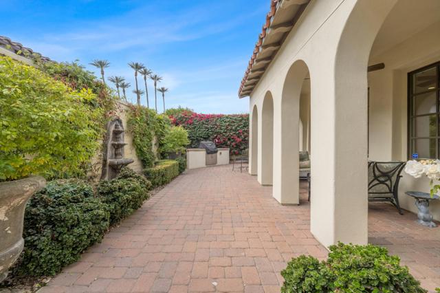 75065 Promontory Place, Indian Wells CA: https://media.crmls.org/mediaz/f4754c88-6815-47a0-aa62-881d932d38e0.jpg