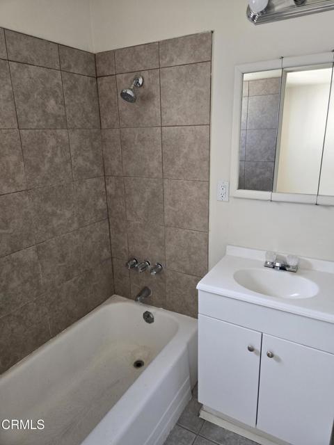44502 2nd E Street, Lancaster CA: https://media.crmls.org/mediaz/f476000d-2c16-4c4c-8624-c5b50b6e4e31.jpg