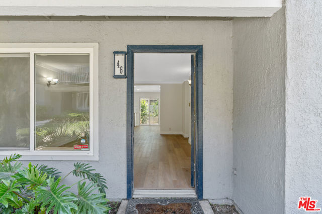 46 Eagle, Irvine CA: https://media.crmls.org/mediaz/f476183f-138c-40d9-b2fe-5ab06206410a.jpg