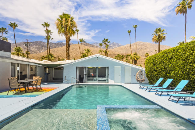 1890 S Navajo Drive, Palm Springs, CA 92264