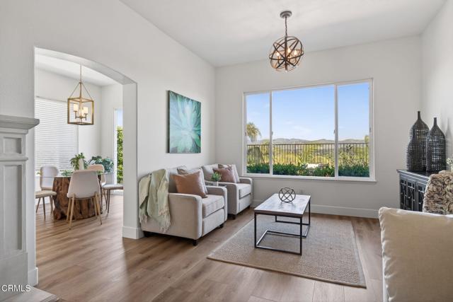 Detail Gallery Image 10 of 66 For 931 Corte Augusta, Camarillo,  CA 93010 - 3 Beds | 2/1 Baths