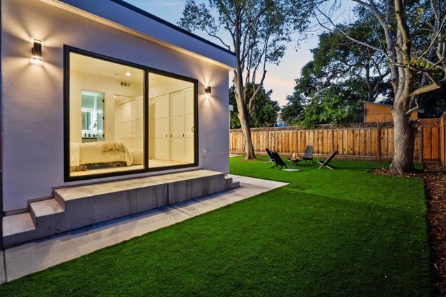 700 Farley Street, Mountain View CA: https://media.crmls.org/mediaz/f476b1b8-31e6-4250-bca8-f0fe05474af8.jpg