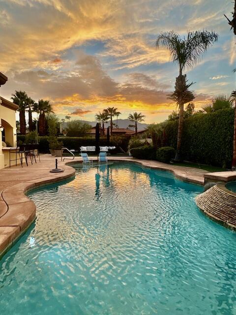 16 Villaggio Place, Rancho Mirage CA: https://media.crmls.org/mediaz/f476e200-246a-49f3-a9f8-96db4456b0ea.jpg
